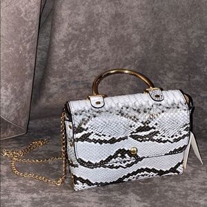 100% Vegan crossbody purse 